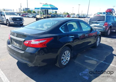 2016 Nissan Altima 2.5/2.5 S/2.5 Sl/2.5 Sr/2.5 Sv из США, поврежденный, VIN 1N4AL3AP1GC233697